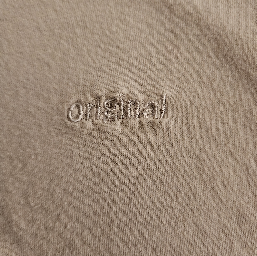 Ladies tee - Picture 2 of 3